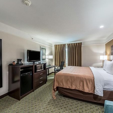 Quality Inn & Suites Seaworld North San Antonio Extérieur photo