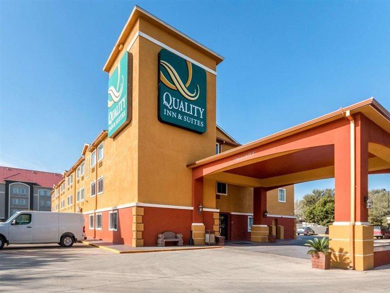 Quality Inn & Suites Seaworld North San Antonio Extérieur photo