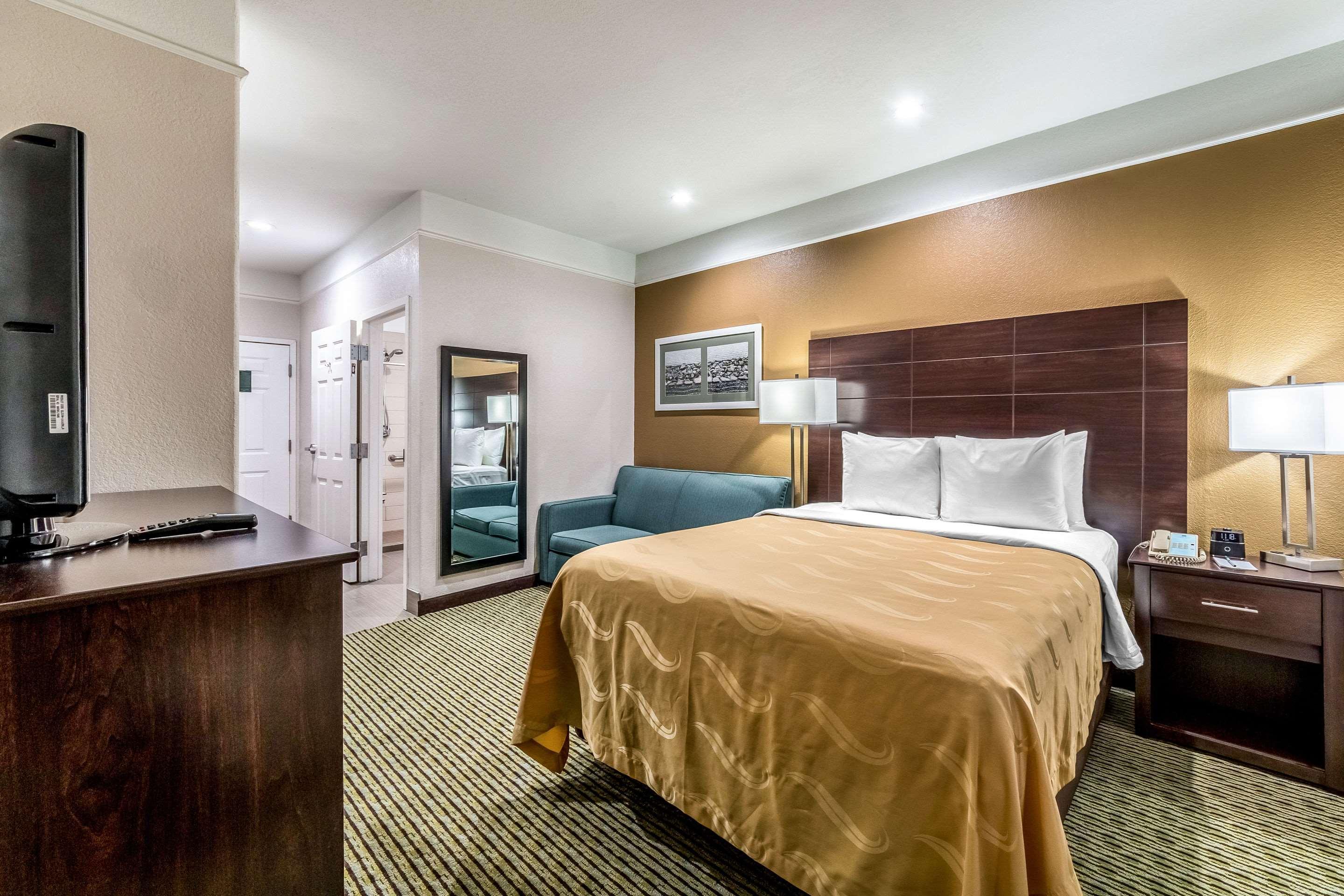 Quality Inn & Suites Seaworld North San Antonio Extérieur photo