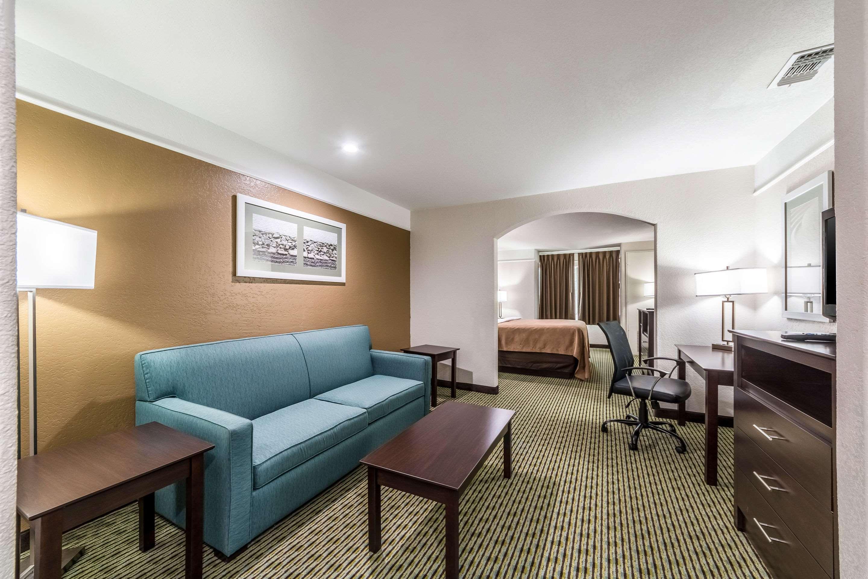 Quality Inn & Suites Seaworld North San Antonio Extérieur photo