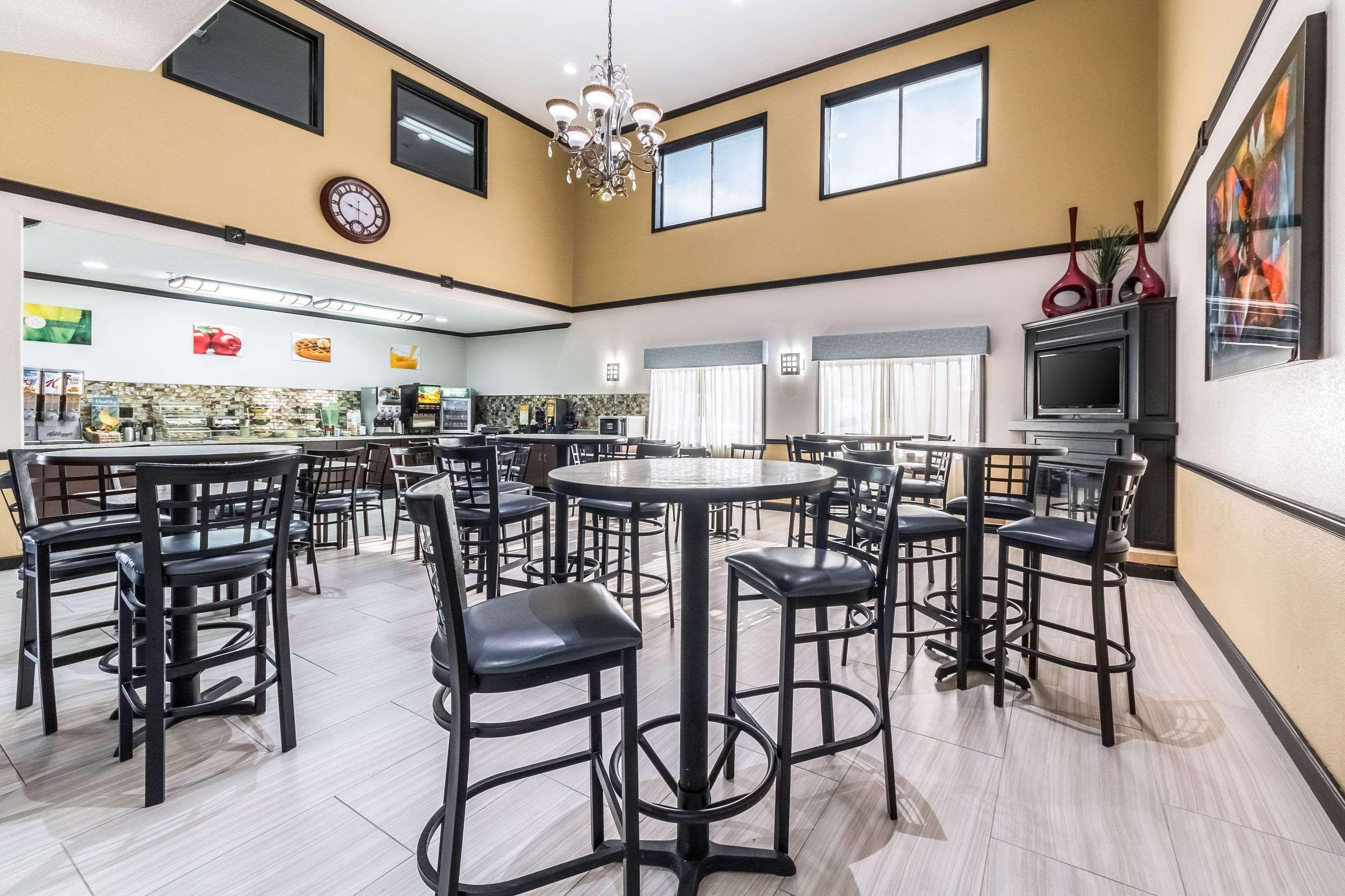 Quality Inn & Suites Seaworld North San Antonio Extérieur photo