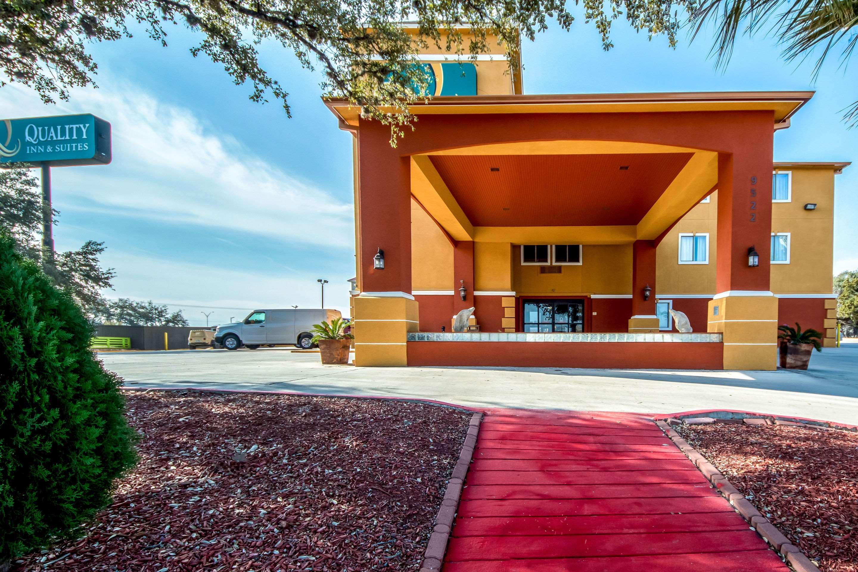 Quality Inn & Suites Seaworld North San Antonio Extérieur photo