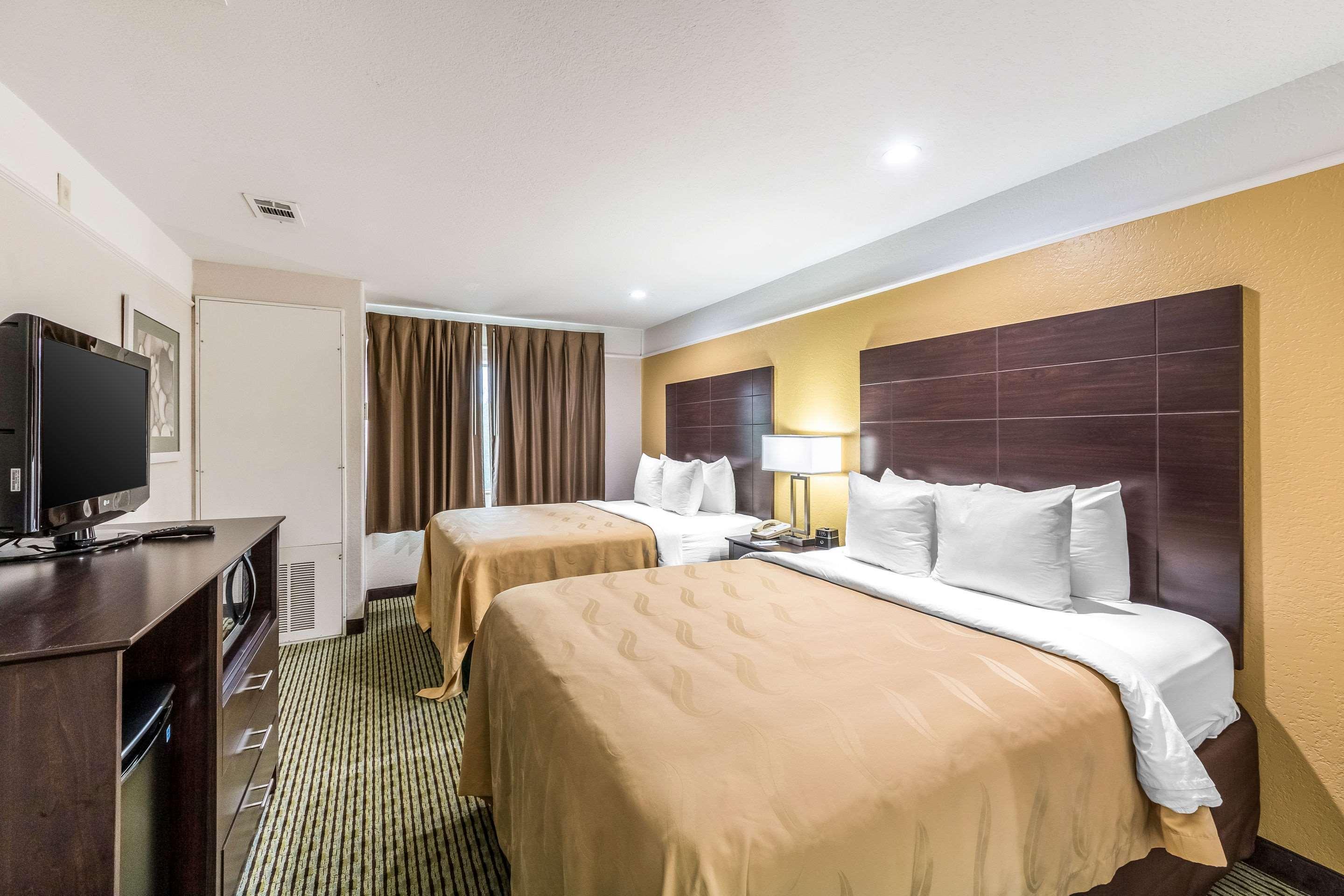 Quality Inn & Suites Seaworld North San Antonio Extérieur photo