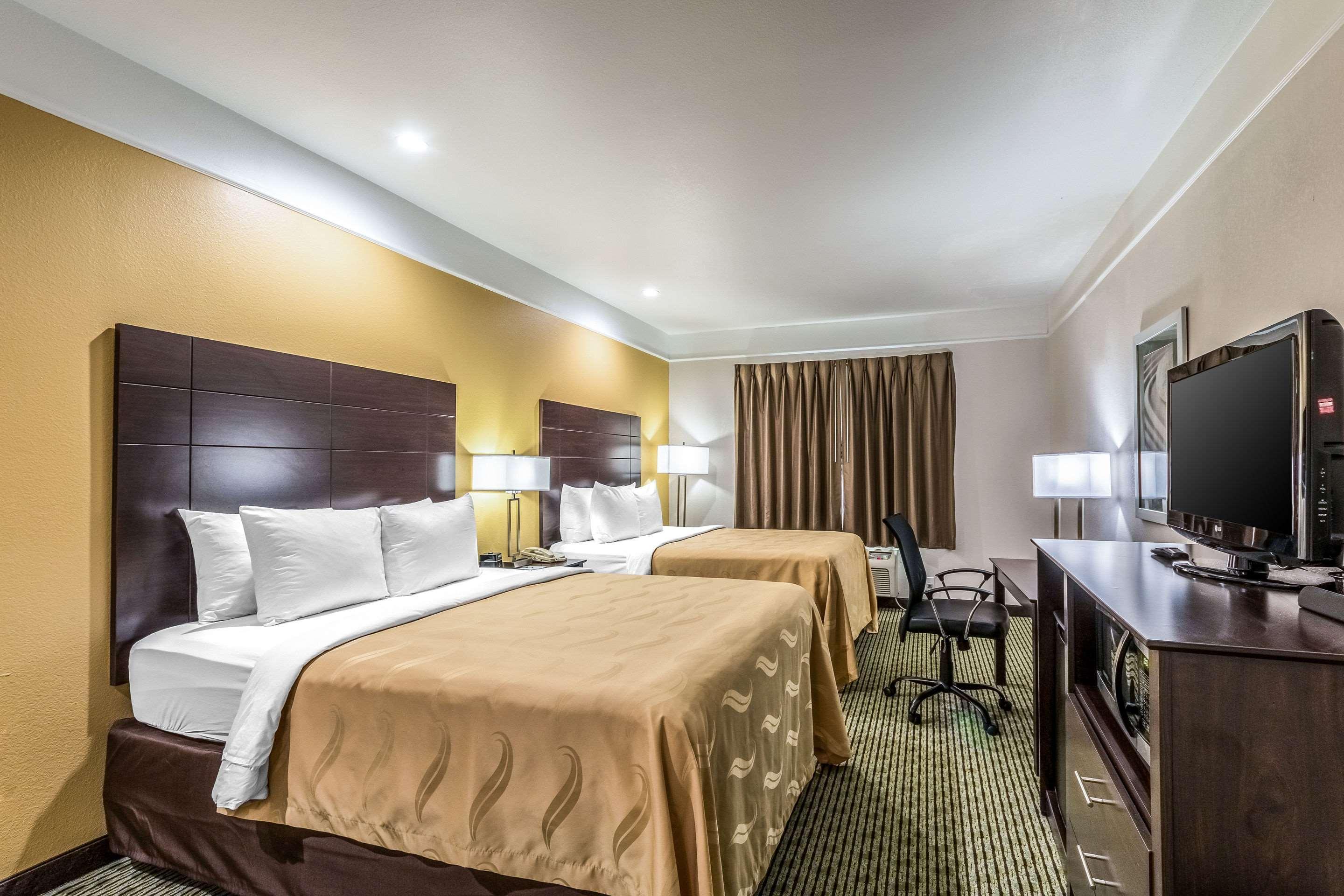 Quality Inn & Suites Seaworld North San Antonio Extérieur photo