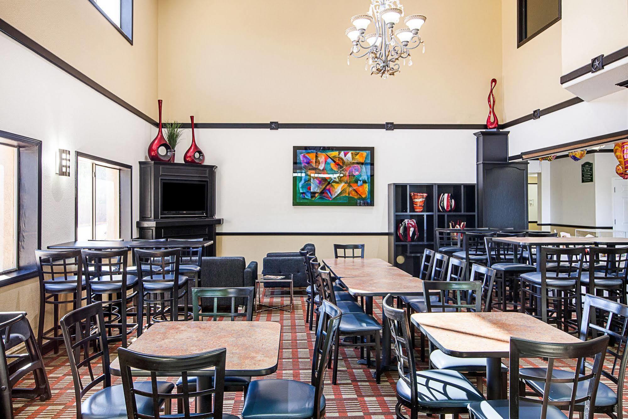 Quality Inn & Suites Seaworld North San Antonio Extérieur photo